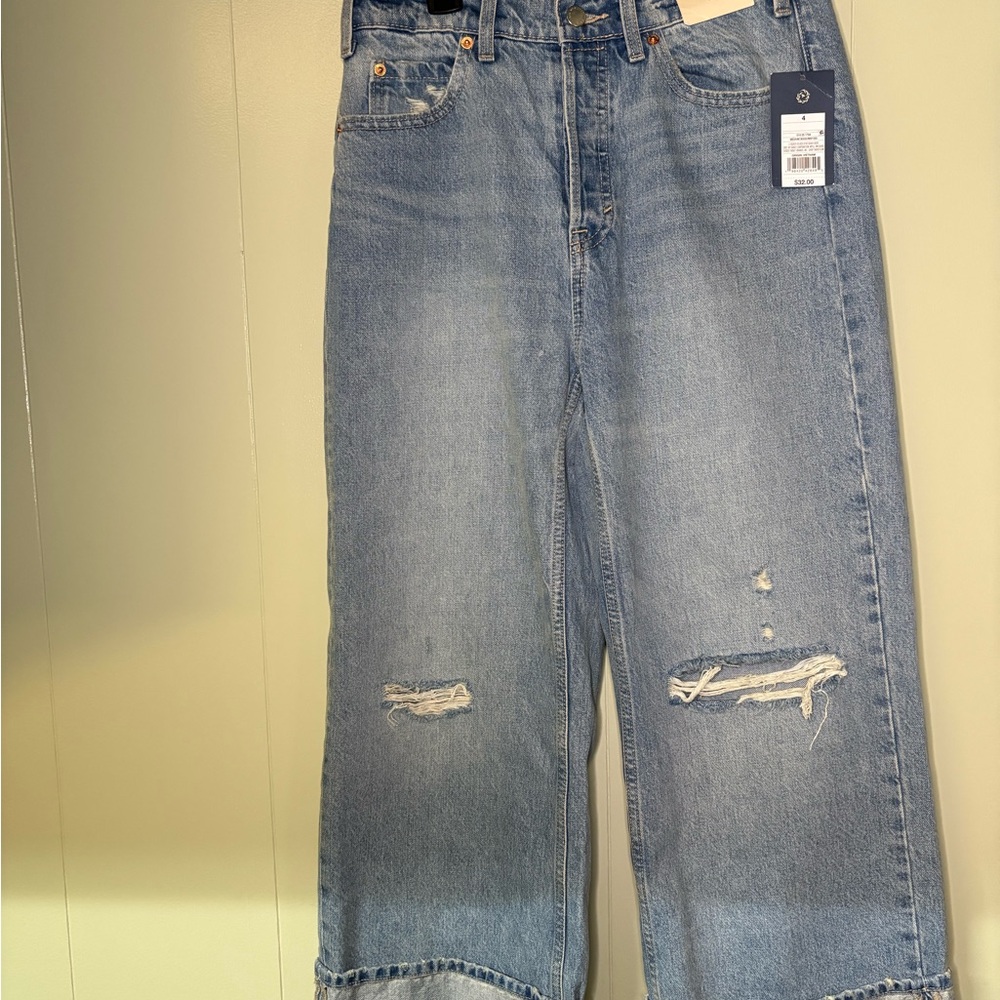 Universal Thread Light Blue Wide-Leg Distressed Jeans